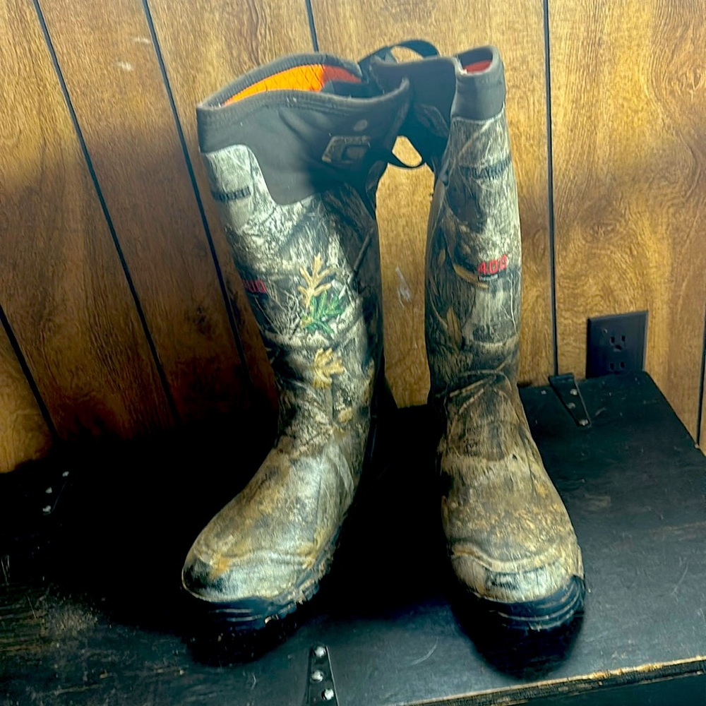 Men’s Lacrosse high water boots. Camo realtree. 400 Thinsulate